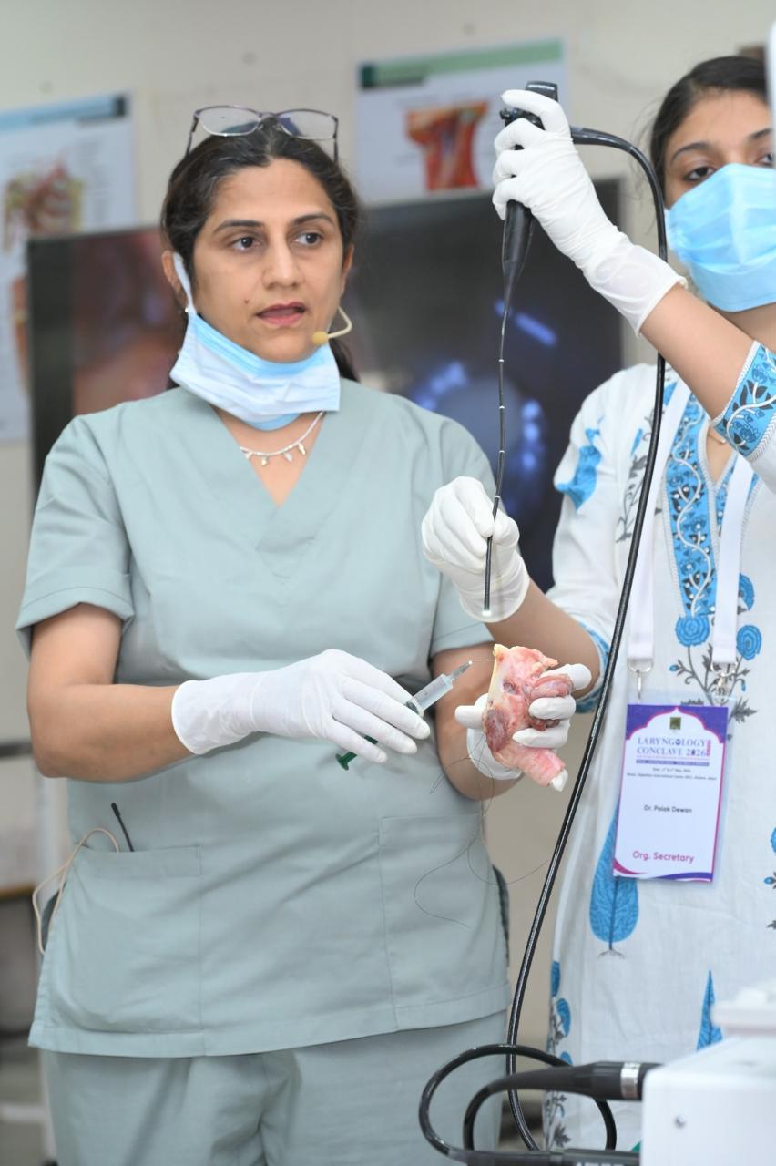 dr payal kumbhat endoscopic laryngeal procedure demonstration