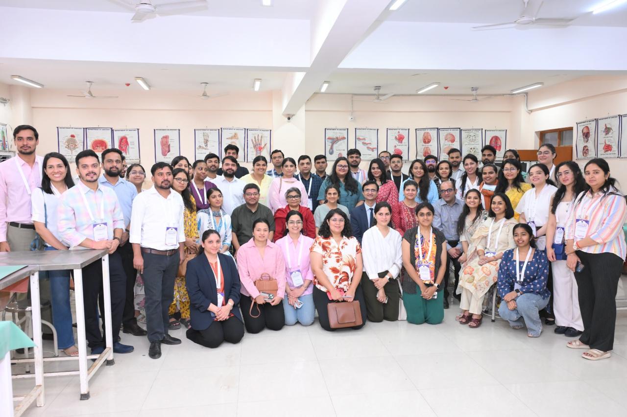 dr payal kumbhat large group photo workshop